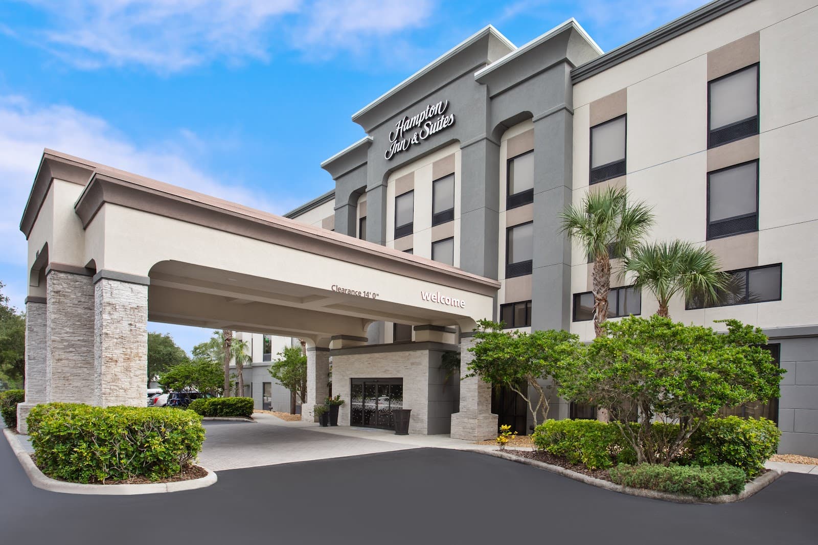 Hampton Inn & Suites Tampa East