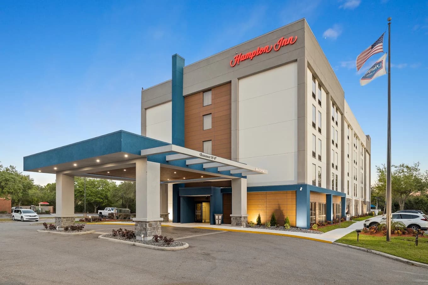Hampton Inn Tampa-Veterans Expwy exterior