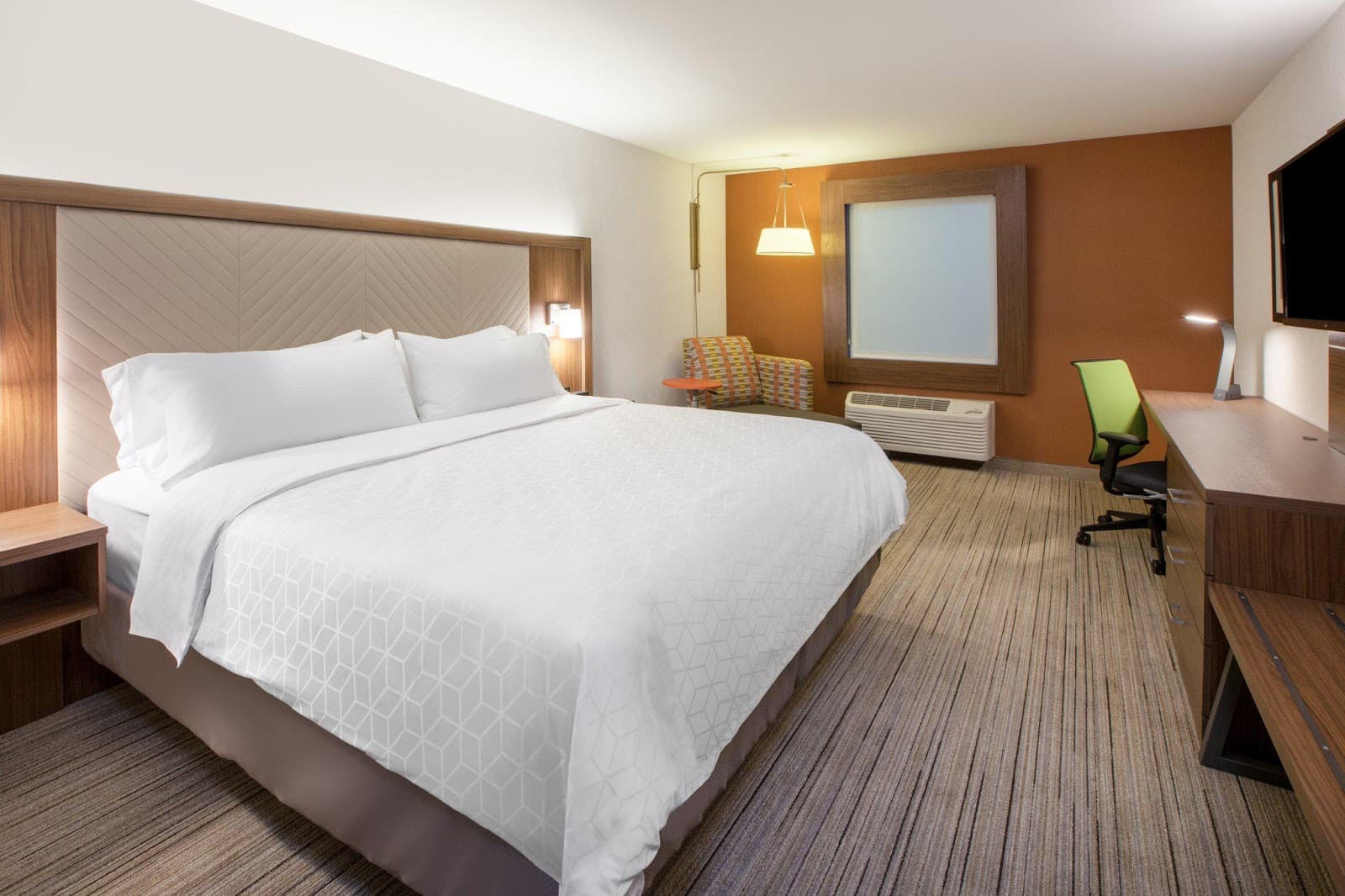 Holiday Inn Express Orlando — photograph 3