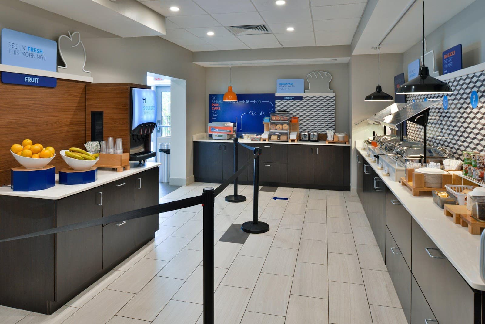 Holiday Inn Express Orlando — photograph 6